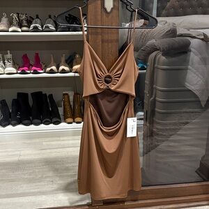 Chic Backless Brown Dress with Cutout Design